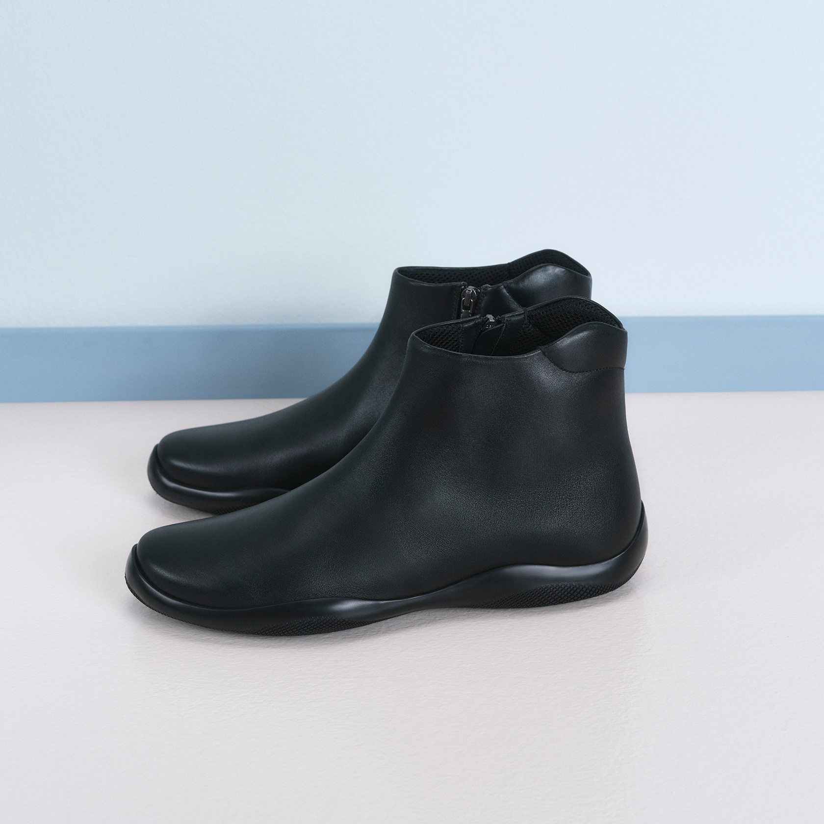 detail-image detail-image